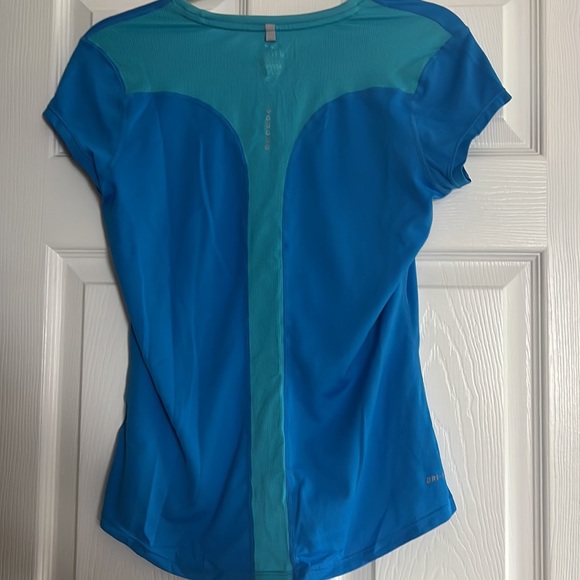 Nike Dri Fit Running shirt - Picture 3 of 3